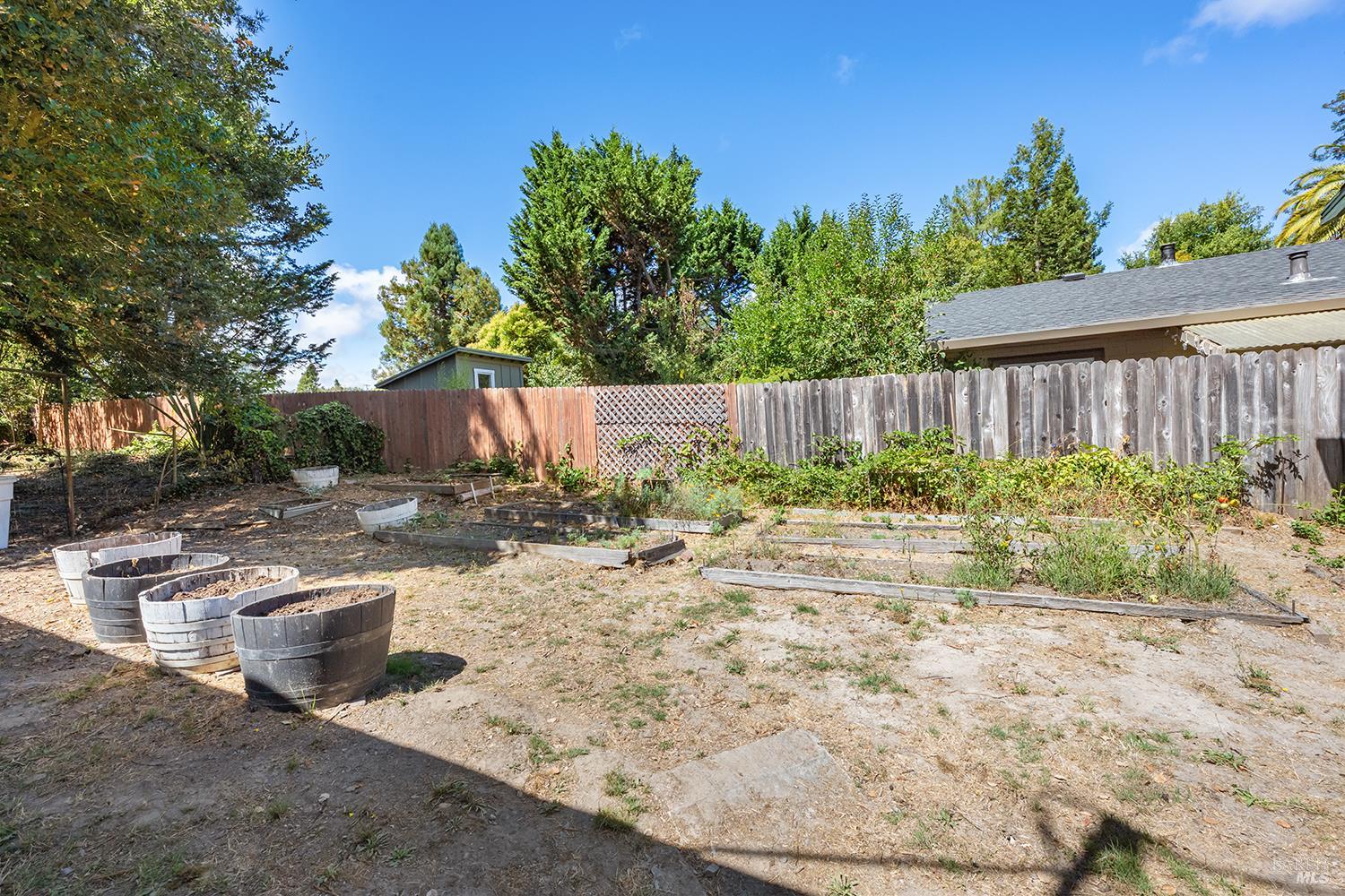 Detail Gallery Image 30 of 37 For 502 Pleasant Hill Rd, Sebastopol,  CA 95472 - 3 Beds | 2 Baths