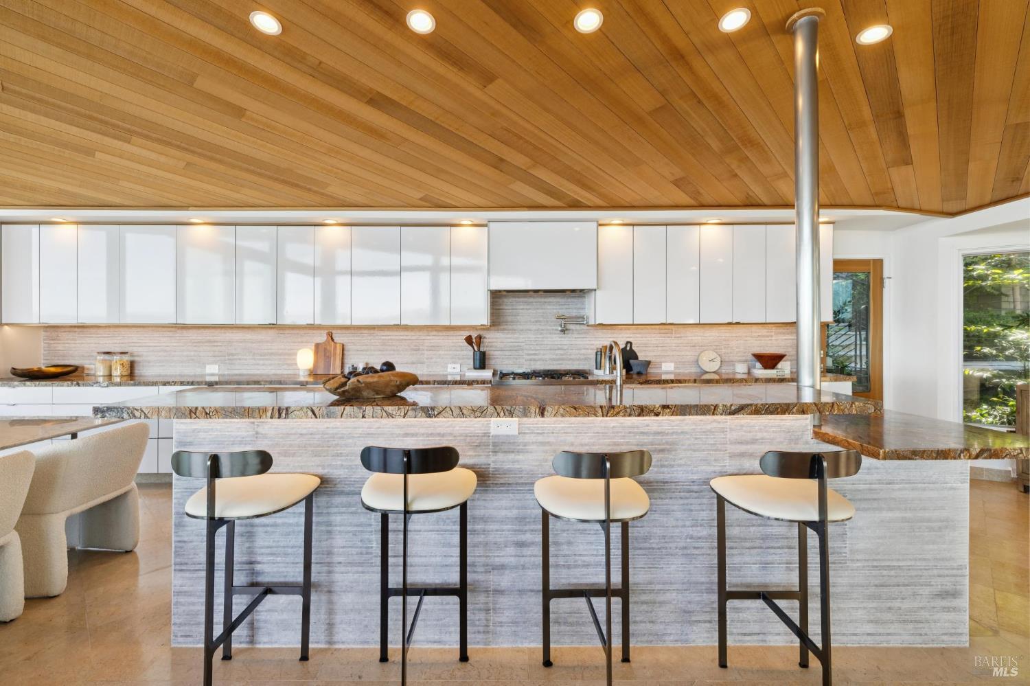 Detail Gallery Image 19 of 66 For 15 Prospect Ave, Sausalito,  CA 94965 - 3 Beds | 3/2 Baths