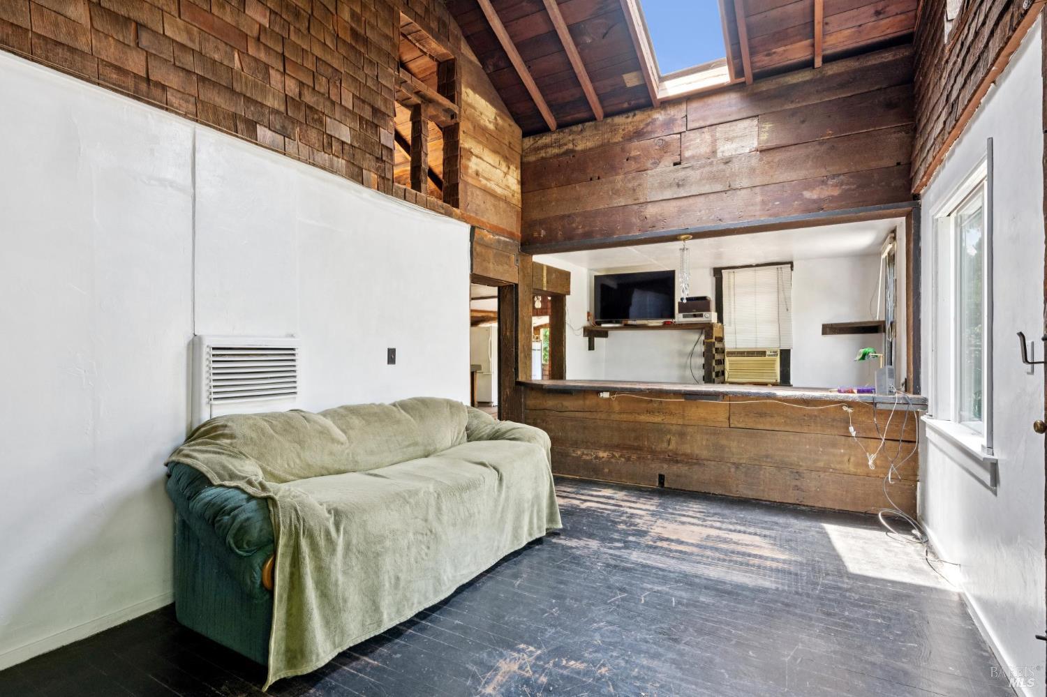 Detail Gallery Image 38 of 69 For 381 Forrest Ave, Fairfax,  CA 94930 - 2 Beds | 1/1 Baths