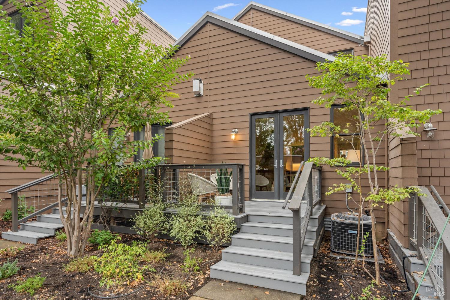 Detail Gallery Image 23 of 30 For 532 Grove St, Healdsburg,  CA 95448 - 2 Beds | 1/1 Baths