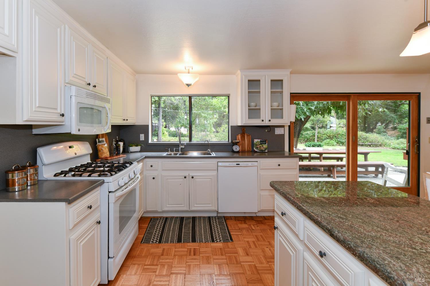Detail Gallery Image 14 of 65 For 2090 Big Ranch Rd, Napa,  CA 94558 - 3 Beds | 2 Baths