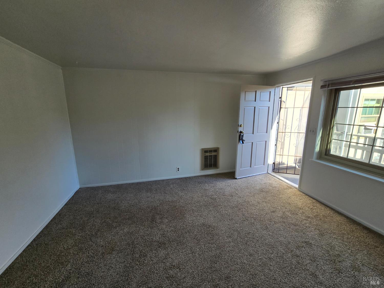 Detail Gallery Image 5 of 17 For 113 E 4th St, Cloverdale,  CA 95425 - – Beds | – Baths