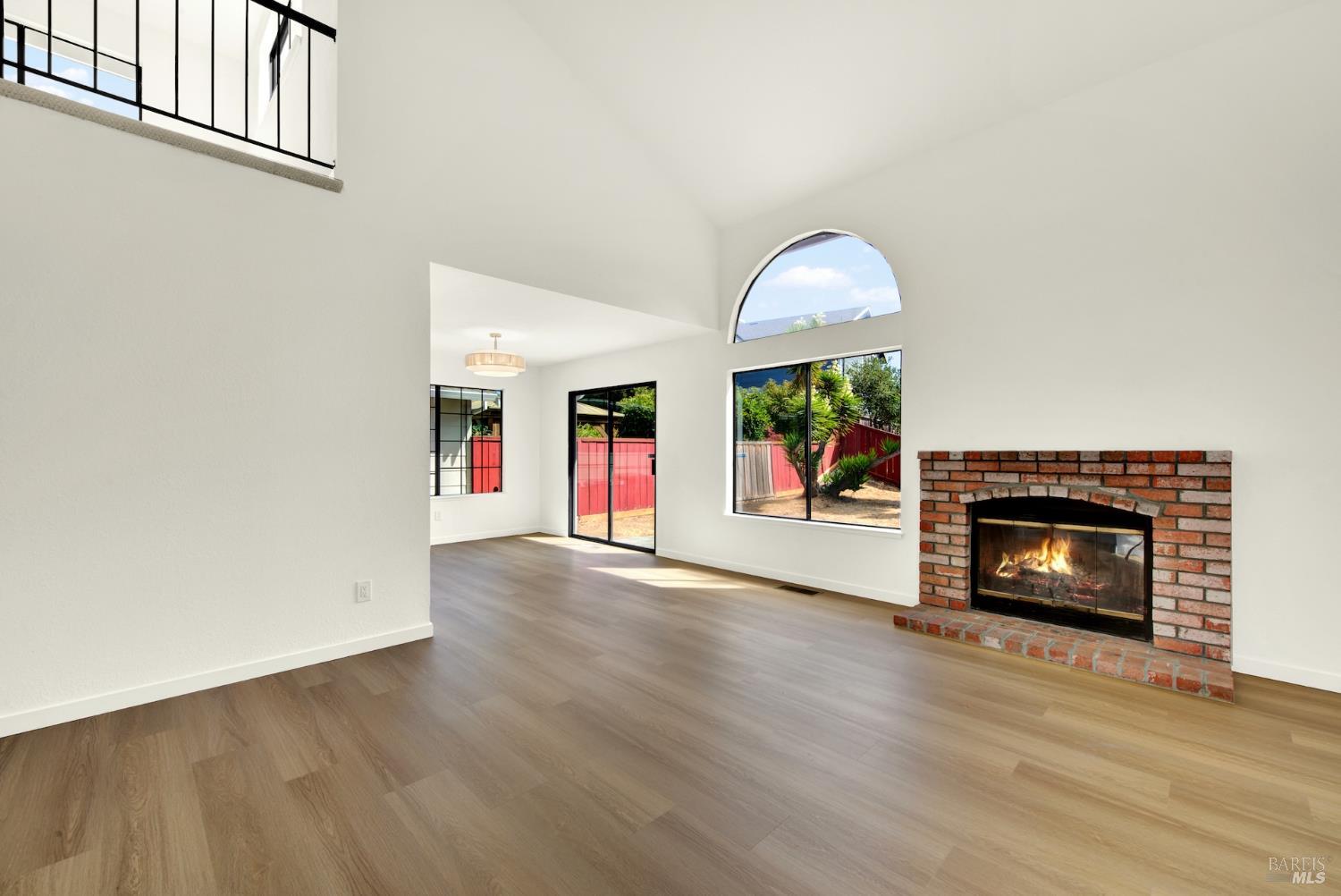 Detail Gallery Image 14 of 55 For 260 Neptunes Ct, Vallejo,  CA 94591 - 3 Beds | 3 Baths