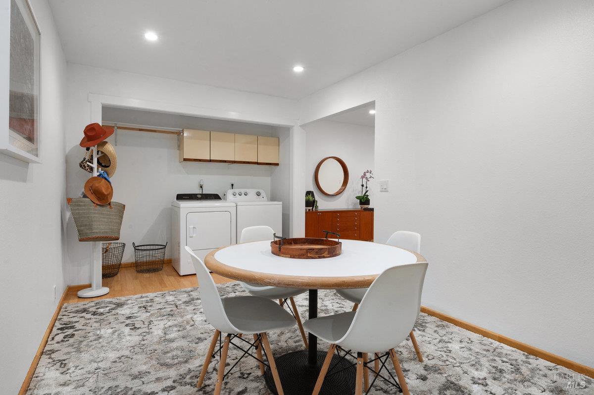 Detail Gallery Image 14 of 32 For 154 Professional Center Pkwy, San Rafael,  CA 94903 - 3 Beds | 2/1 Baths
