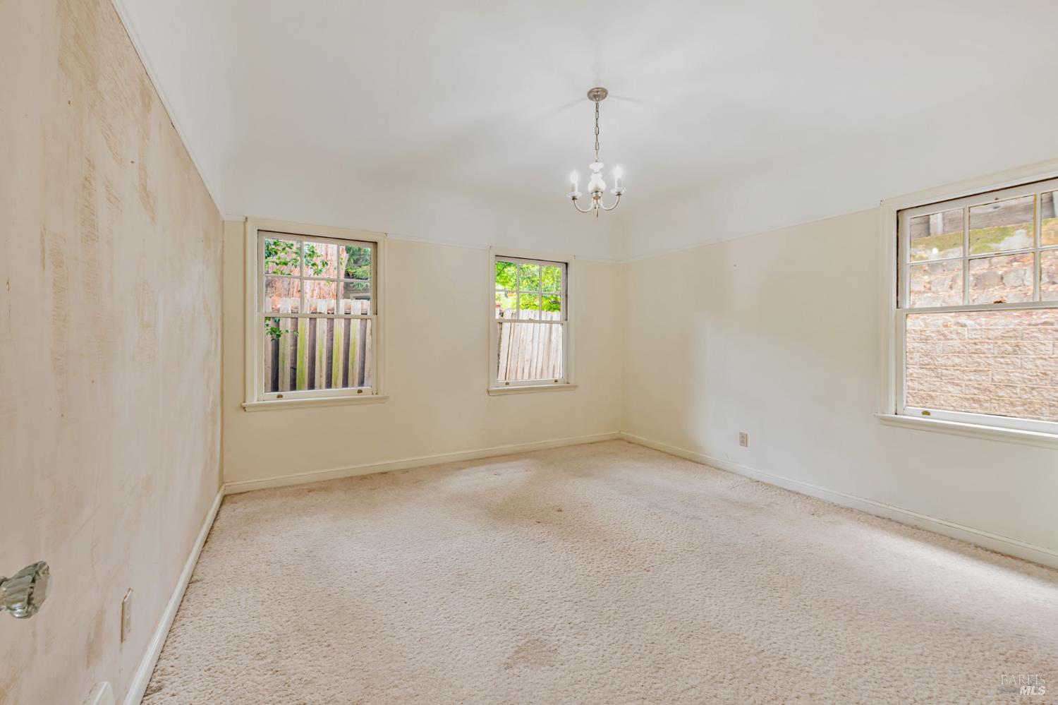 Detail Gallery Image 29 of 50 For 174 Bothin Rd, Fairfax,  CA 94930 - 4 Beds | 3 Baths