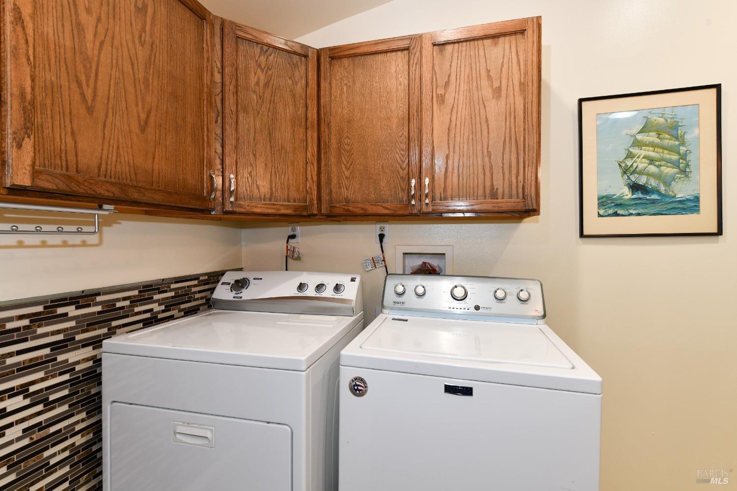 Detail Gallery Image 20 of 30 For 1215 Rutledge Ave, Santa Rosa,  CA 95404 - 4 Beds | 2 Baths
