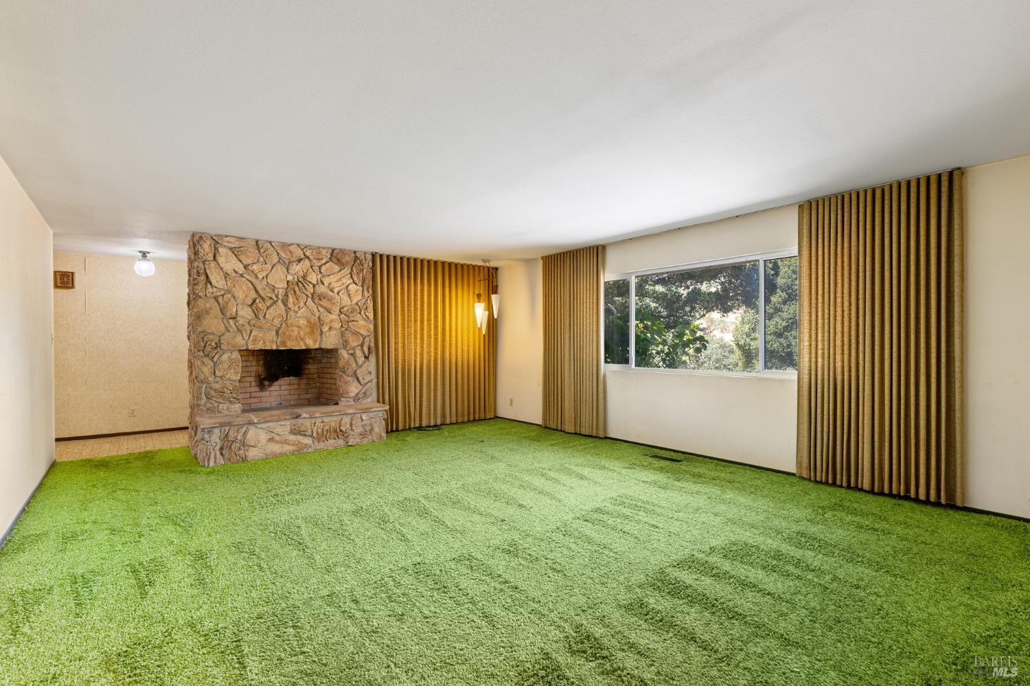 Detail Gallery Image 23 of 64 For 1850 Cravea Ln, Fairfield,  CA 94534 - 5 Beds | 2/1 Baths