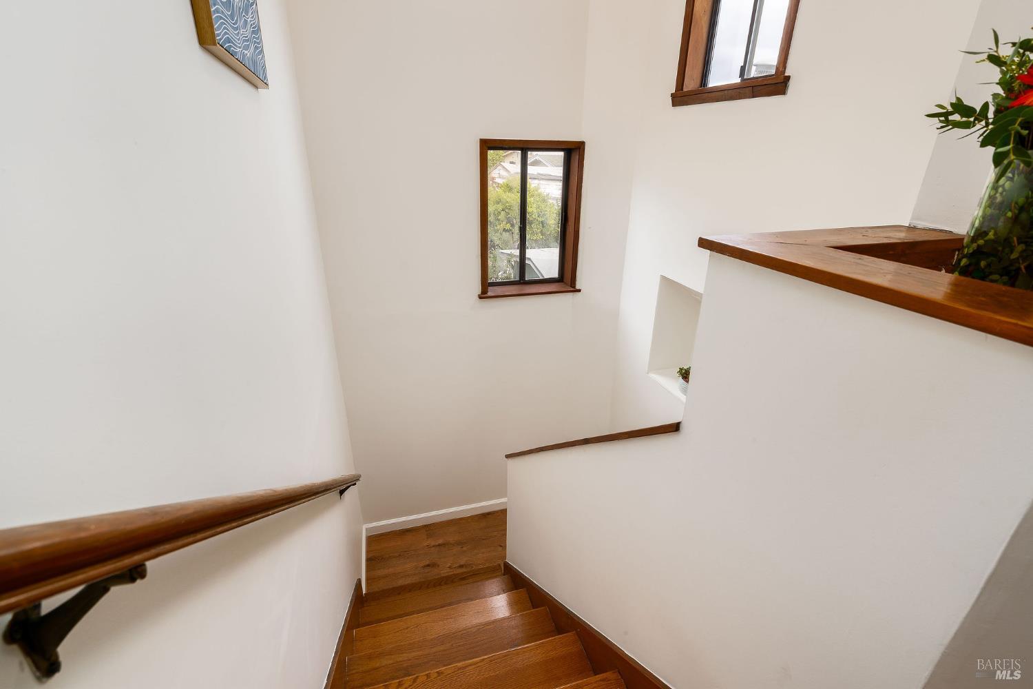 Detail Gallery Image 26 of 52 For 3009 Humboldt Ave, Oakland,  CA 94602 - 5 Beds | 2 Baths