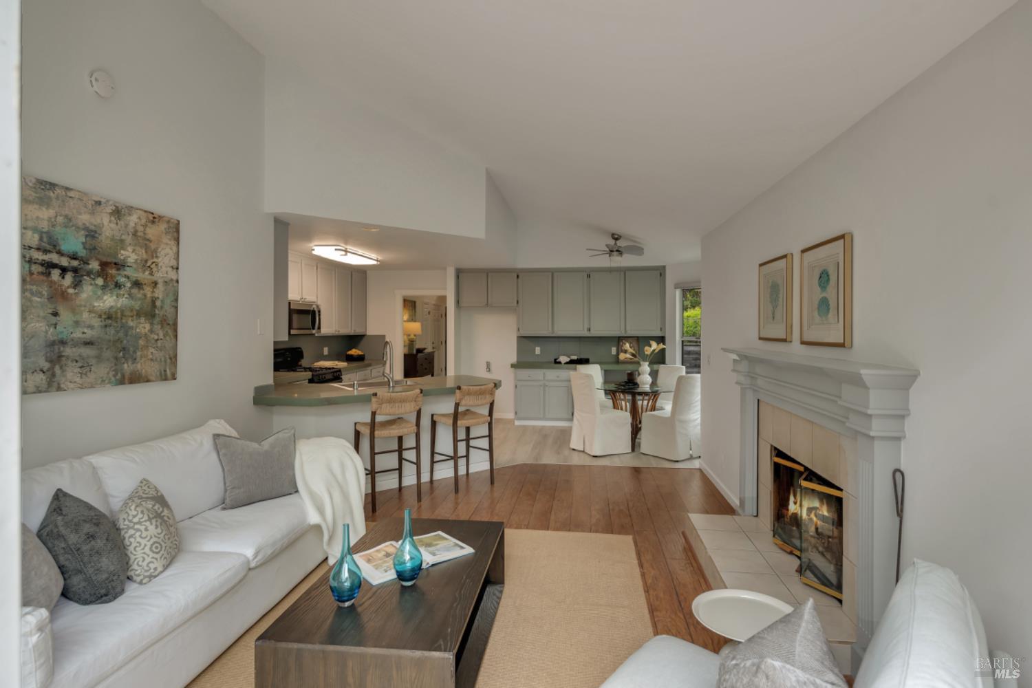 Detail Gallery Image 14 of 47 For 15401 Thomas St, Glen Ellen,  CA 95442 - 3 Beds | 2 Baths