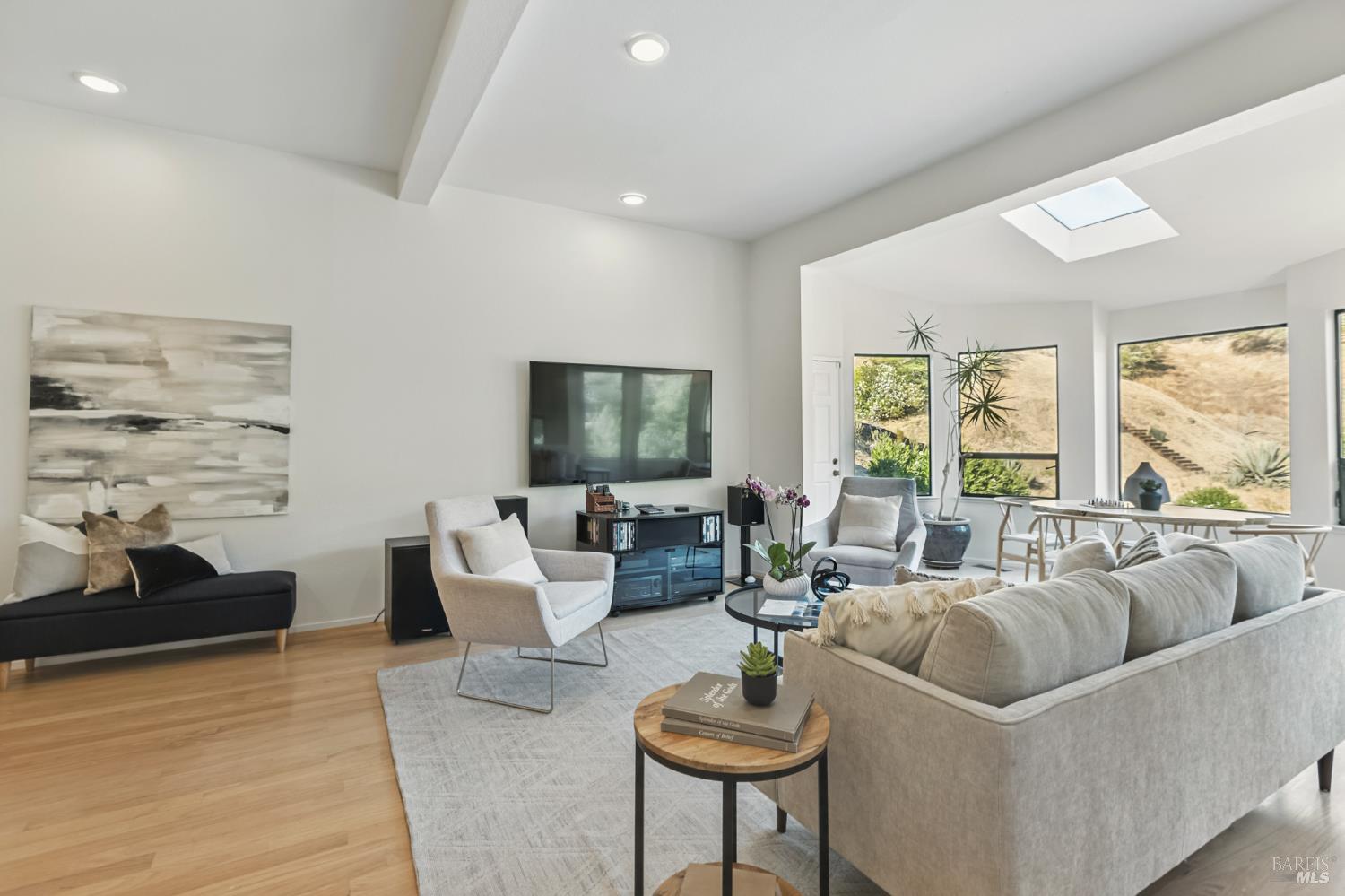 Detail Gallery Image 31 of 63 For 103 Holstein Rd, San Anselmo,  CA 94960 - 3 Beds | 2/1 Baths