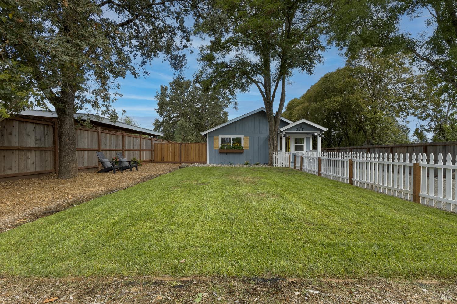 Detail Gallery Image 4 of 59 For 2711 Mark West Station Rd, Windsor,  CA 95492 - 4 Beds | 2 Baths