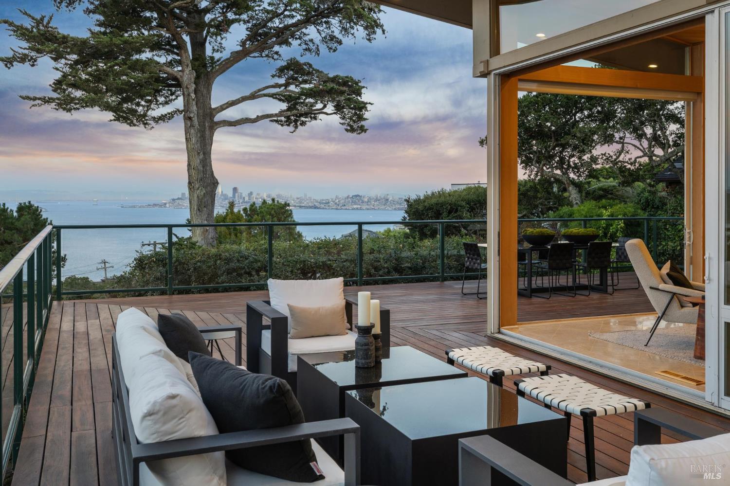 Detail Gallery Image 5 of 66 For 15 Prospect Ave, Sausalito,  CA 94965 - 3 Beds | 3/2 Baths