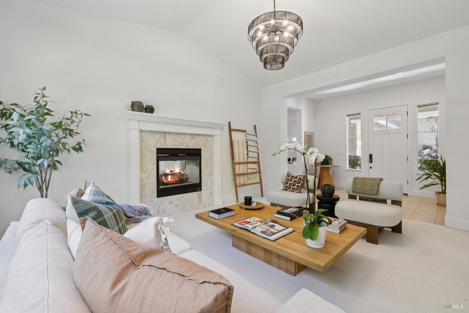 Detail Gallery Image 2 of 49 For 221 Spindle Ct, San Rafael,  CA 94903 - 4 Beds | 4 Baths