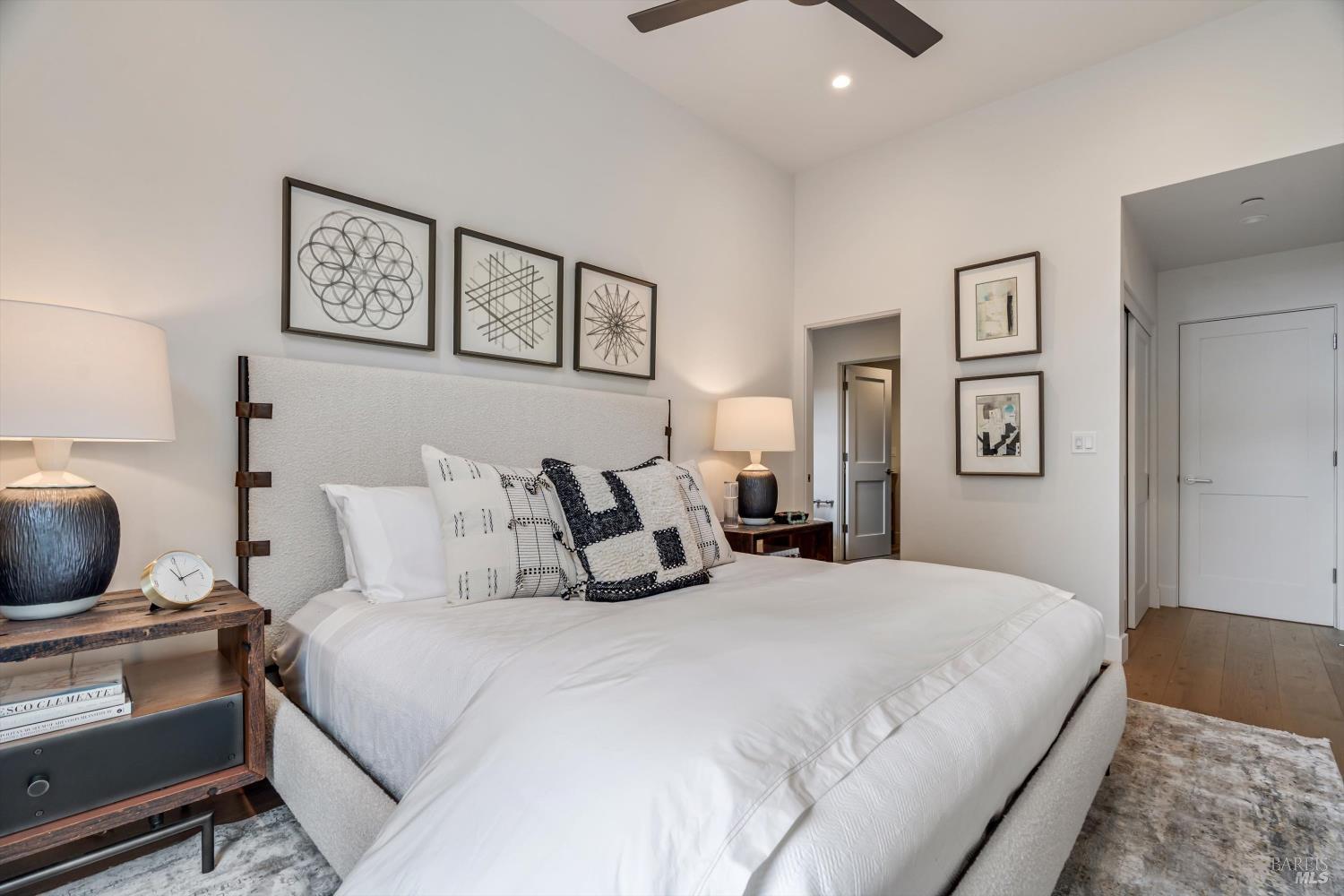 Detail Gallery Image 15 of 30 For 532 Grove St, Healdsburg,  CA 95448 - 2 Beds | 1/1 Baths