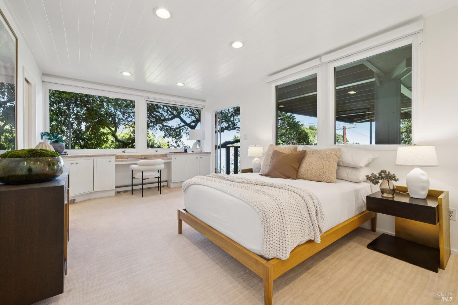 Detail Gallery Image 42 of 66 For 15 Prospect Ave, Sausalito,  CA 94965 - 3 Beds | 3/2 Baths