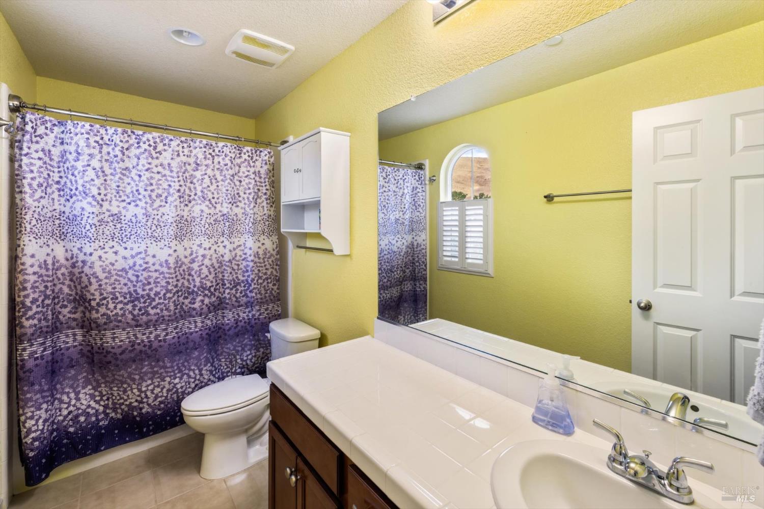 Detail Gallery Image 22 of 43 For 1391 Couples Cir, Fairfield,  CA 94533 - 5 Beds | 3 Baths