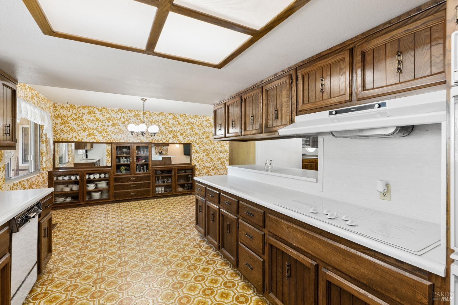 Detail Gallery Image 31 of 64 For 1850 Cravea Ln, Fairfield,  CA 94534 - 5 Beds | 2/1 Baths