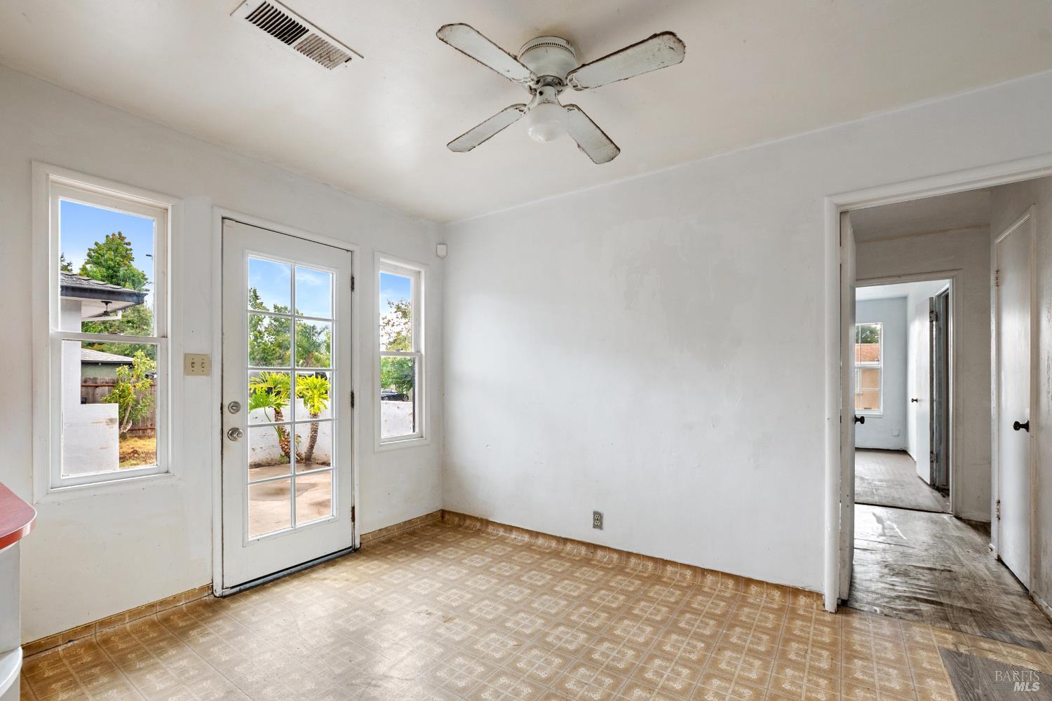 Detail Gallery Image 11 of 34 For 2640 Old Sonoma Rd, Napa,  CA 94558 - 2 Beds | 1 Baths