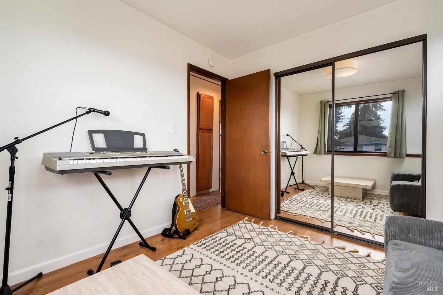 Detail Gallery Image 32 of 52 For 3009 Humboldt Ave, Oakland,  CA 94602 - 5 Beds | 2 Baths