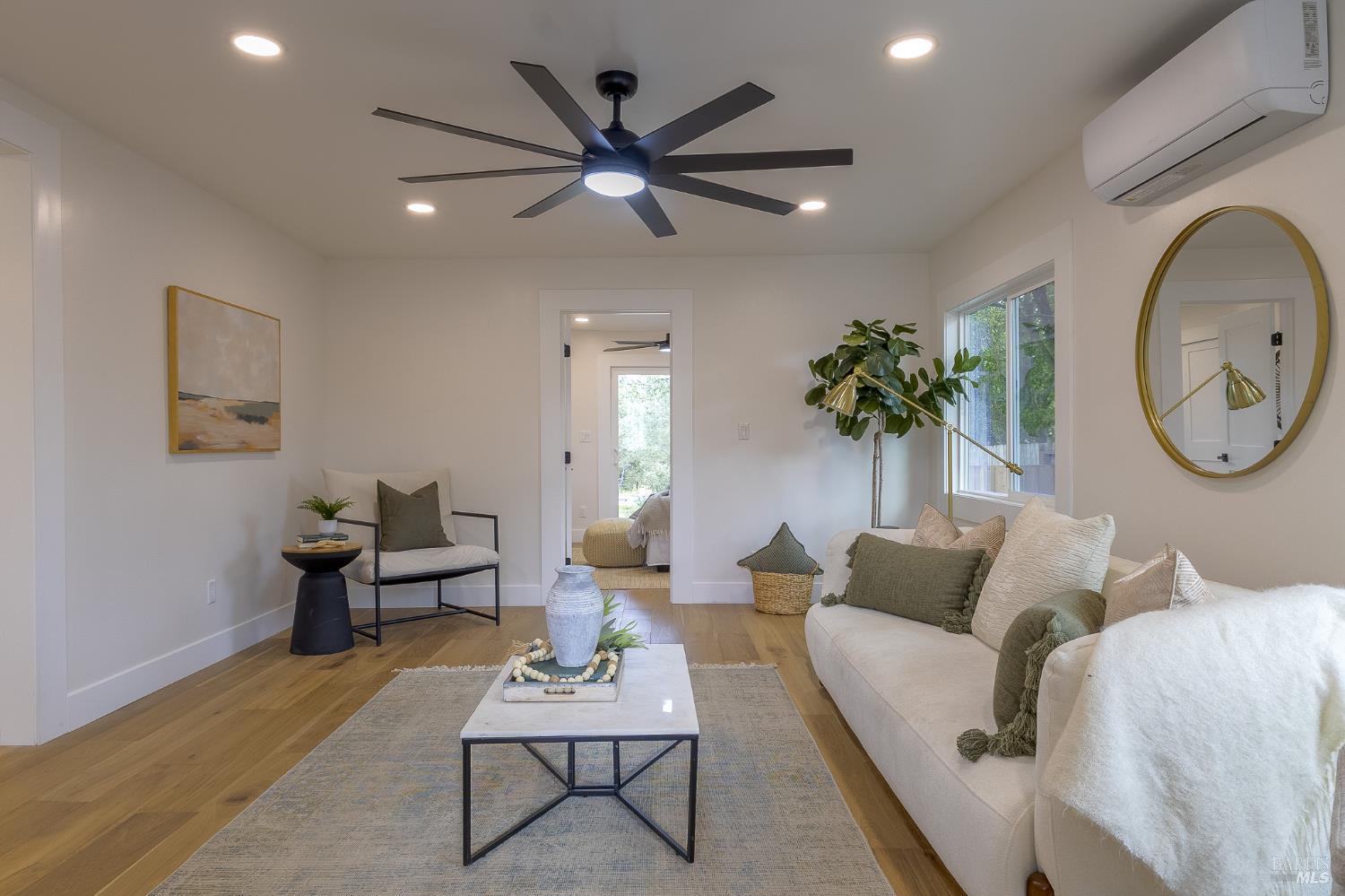 Detail Gallery Image 9 of 59 For 2711 Mark West Station Rd, Windsor,  CA 95492 - 4 Beds | 2 Baths