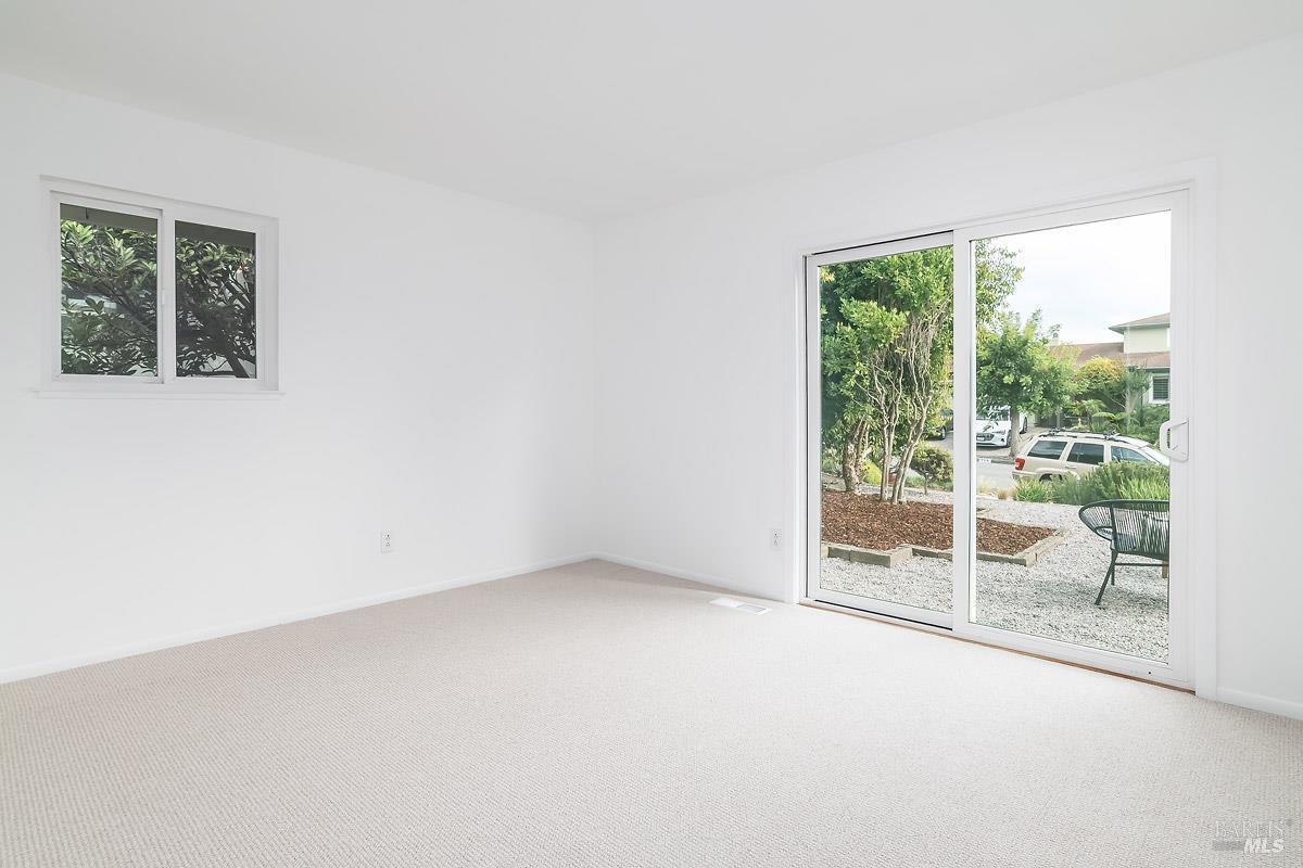 Detail Gallery Image 33 of 50 For 121 San Marino Dr, San Rafael,  CA 94901 - 3 Beds | 2 Baths