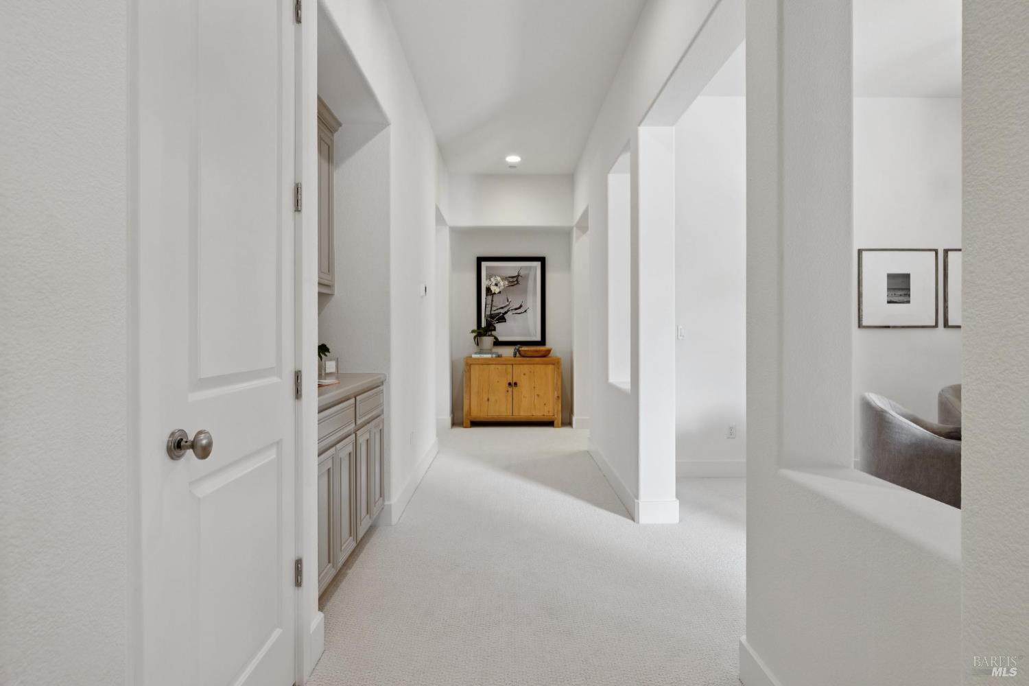 Detail Gallery Image 15 of 49 For 221 Spindle Ct, San Rafael,  CA 94903 - 4 Beds | 4 Baths