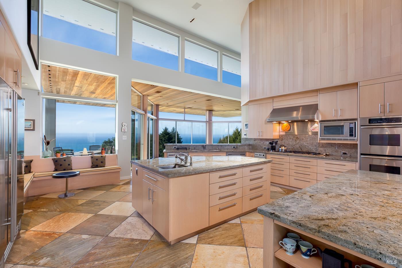 Detail Gallery Image 5 of 49 For 43850 Buckhorn Cove Rd, Little River_1,  CA 95456 - 3 Beds | 4/1 Baths