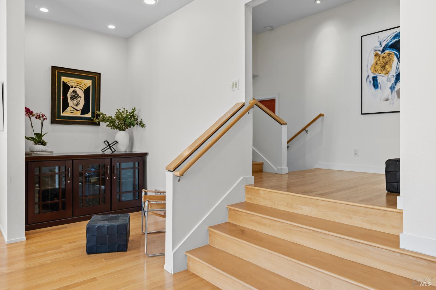 Detail Gallery Image 27 of 63 For 103 Holstein Rd, San Anselmo,  CA 94960 - 3 Beds | 2/1 Baths