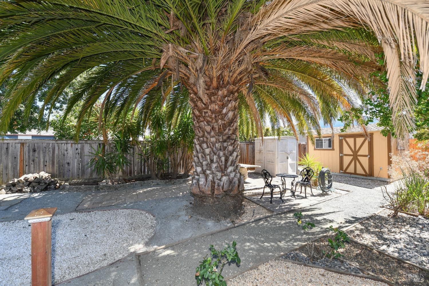 Detail Gallery Image 8 of 30 For 1215 Rutledge Ave, Santa Rosa,  CA 95404 - 4 Beds | 2 Baths