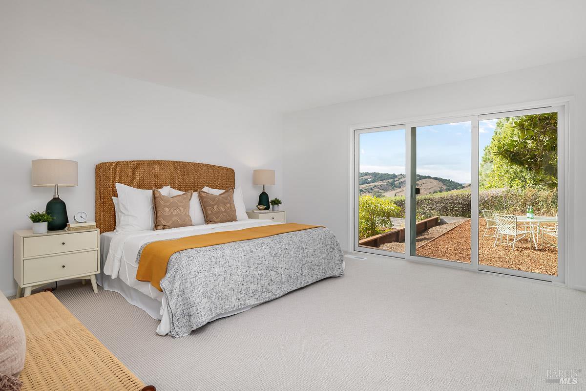 Detail Gallery Image 15 of 50 For 121 San Marino Dr, San Rafael,  CA 94901 - 3 Beds | 2 Baths
