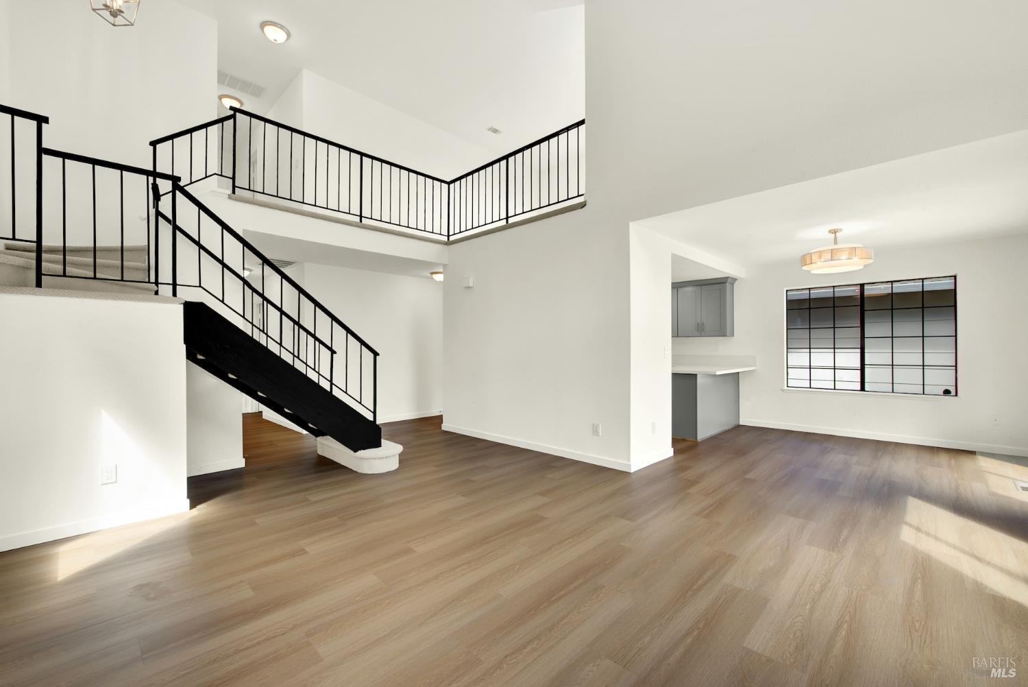 Detail Gallery Image 22 of 55 For 260 Neptunes Ct, Vallejo,  CA 94591 - 3 Beds | 3 Baths