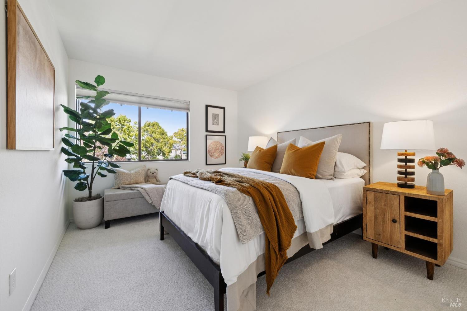 Detail Gallery Image 32 of 40 For 54 Sandpiper Cir, Corte Madera,  CA 94925 - 3 Beds | 2/1 Baths
