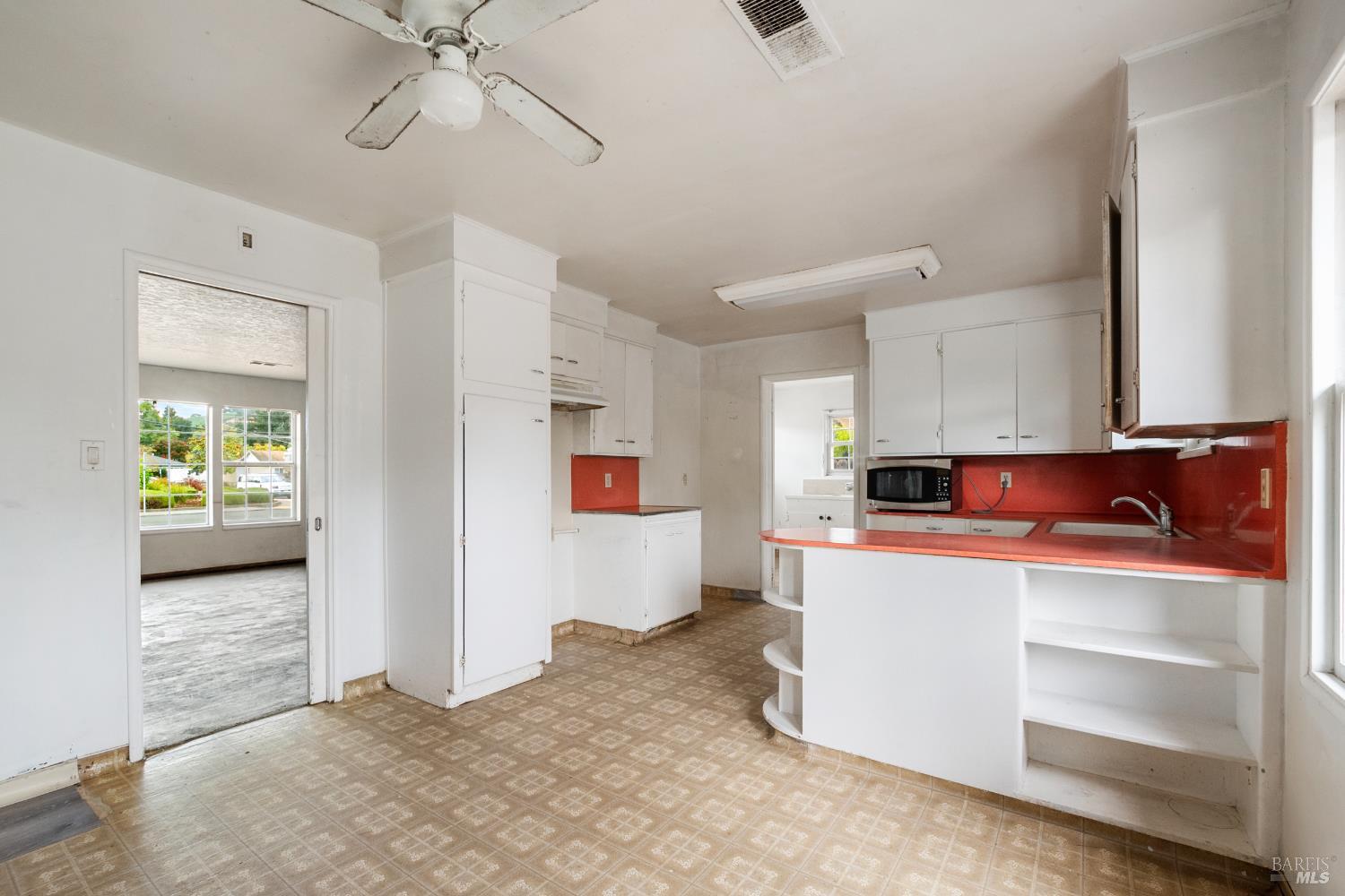 Detail Gallery Image 10 of 34 For 2640 Old Sonoma Rd, Napa,  CA 94558 - 2 Beds | 1 Baths