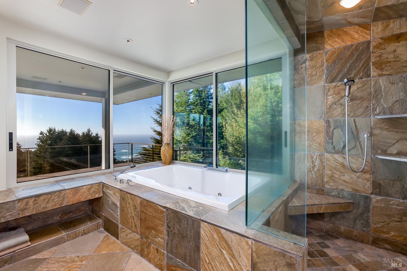 Detail Gallery Image 17 of 49 For 43850 Buckhorn Cove Rd, Little River_1,  CA 95456 - 3 Beds | 4/1 Baths