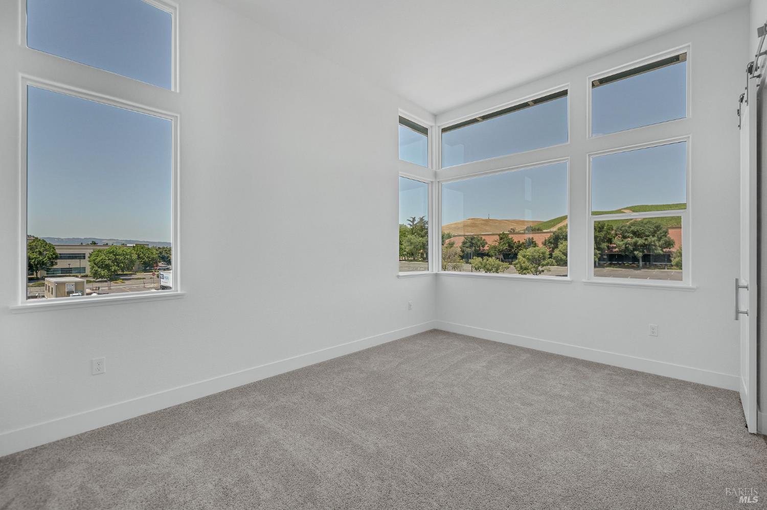 Detail Gallery Image 12 of 23 For 299 Hermes Cmn, Livermore,  CA 94551 - 1 Beds | 1/1 Baths