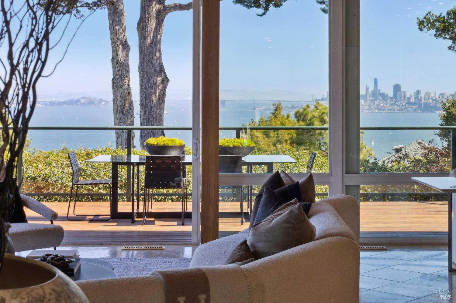 Detail Gallery Image 3 of 66 For 15 Prospect Ave, Sausalito,  CA 94965 - 3 Beds | 3/2 Baths