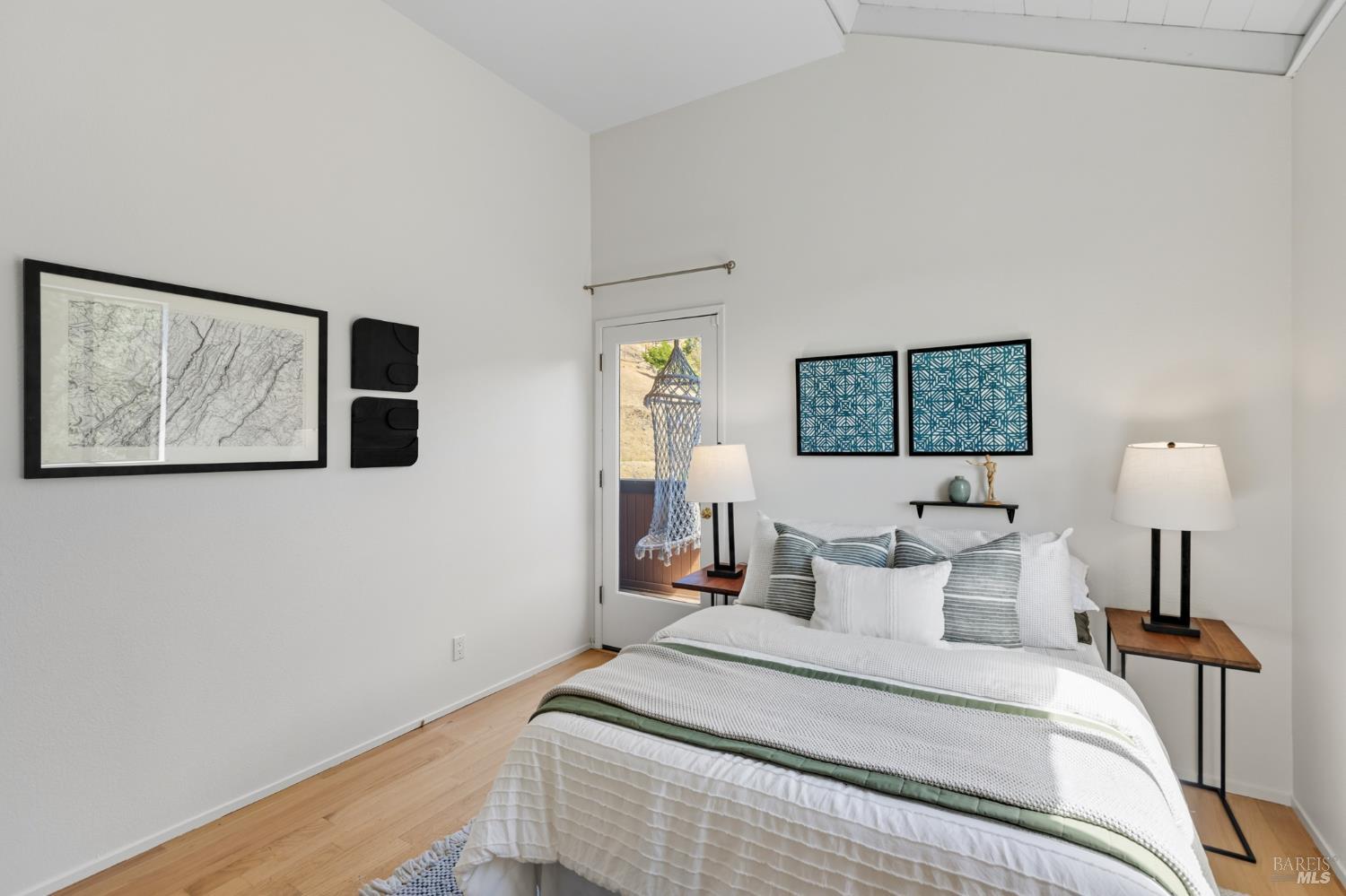 Detail Gallery Image 49 of 63 For 103 Holstein Rd, San Anselmo,  CA 94960 - 3 Beds | 2/1 Baths