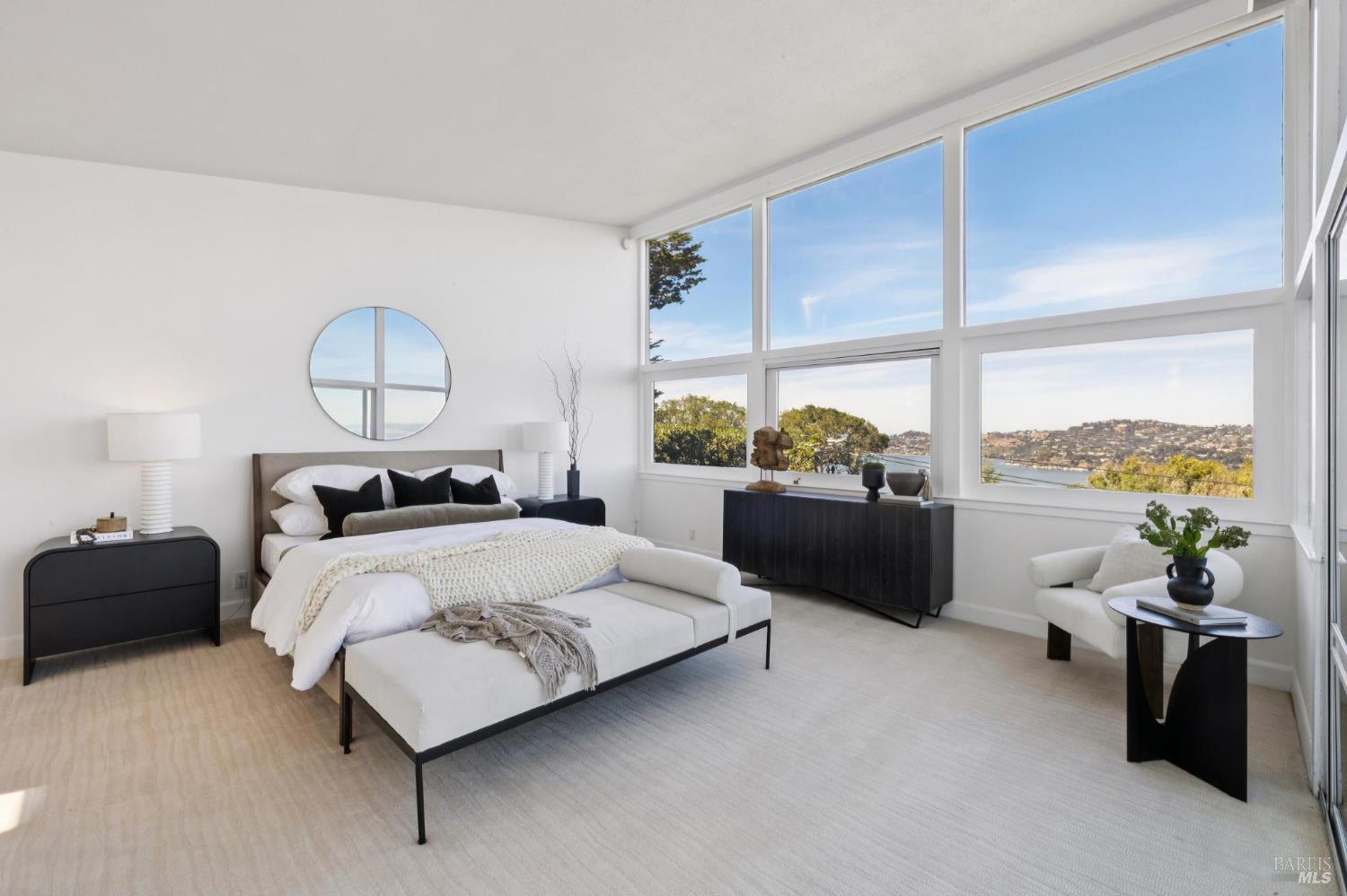 Detail Gallery Image 26 of 66 For 15 Prospect Ave, Sausalito,  CA 94965 - 3 Beds | 3/2 Baths