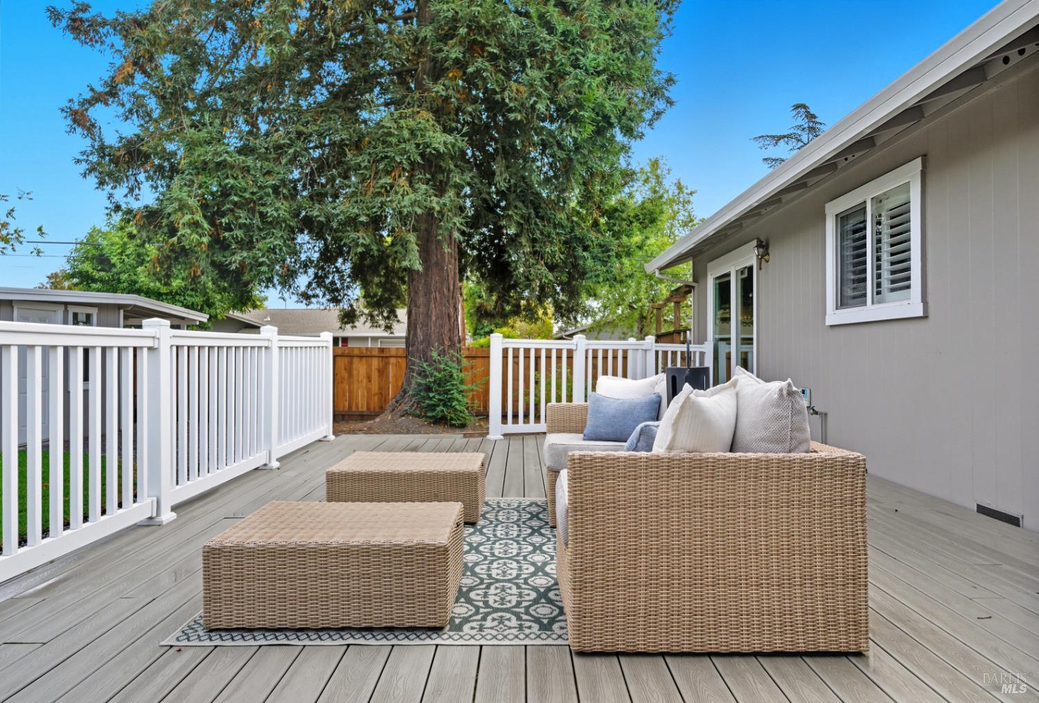 Detail Gallery Image 19 of 23 For 637 Saint Francis Dr, Petaluma,  CA 94954 - 3 Beds | 1 Baths