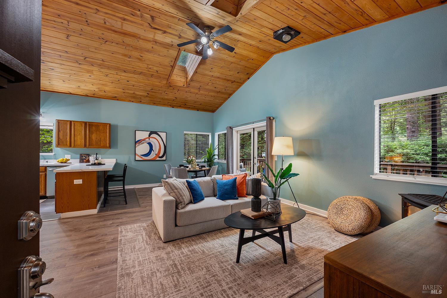 Detail Gallery Image 4 of 25 For 1025 Cazadero Hwy, Cazadero,  CA 95421 - 2 Beds | 2 Baths
