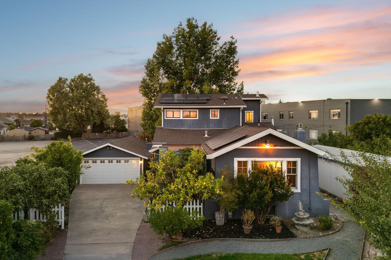 Detail Gallery Image 49 of 52 For 3009 Humboldt Ave, Oakland,  CA 94602 - 5 Beds | 2 Baths