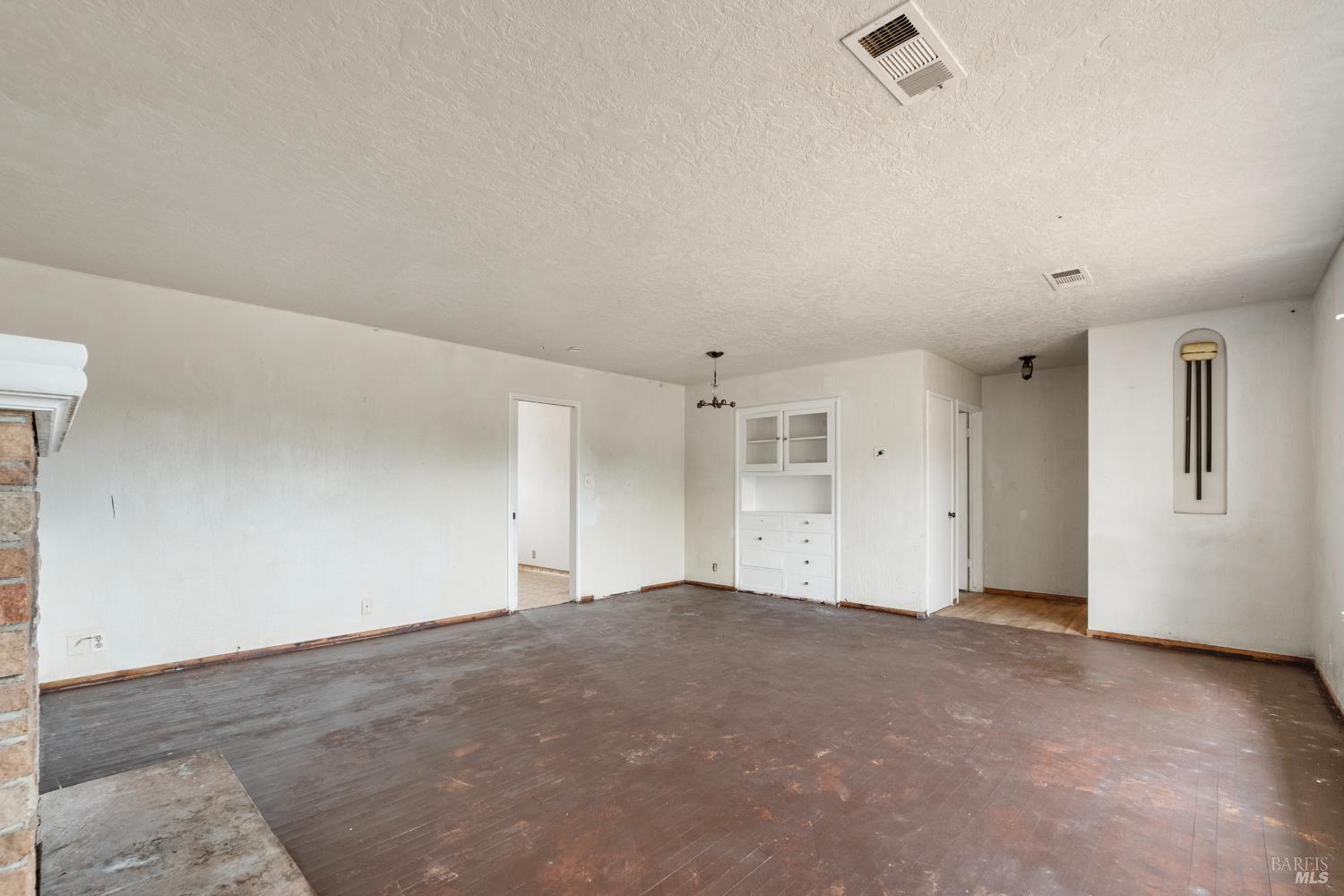 Detail Gallery Image 6 of 34 For 2640 Old Sonoma Rd, Napa,  CA 94558 - 2 Beds | 1 Baths