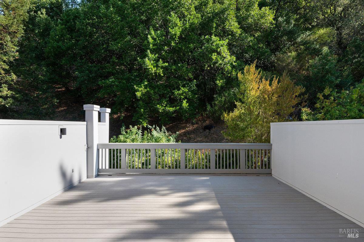 Detail Gallery Image 29 of 32 For 154 Professional Center Pkwy, San Rafael,  CA 94903 - 3 Beds | 2/1 Baths