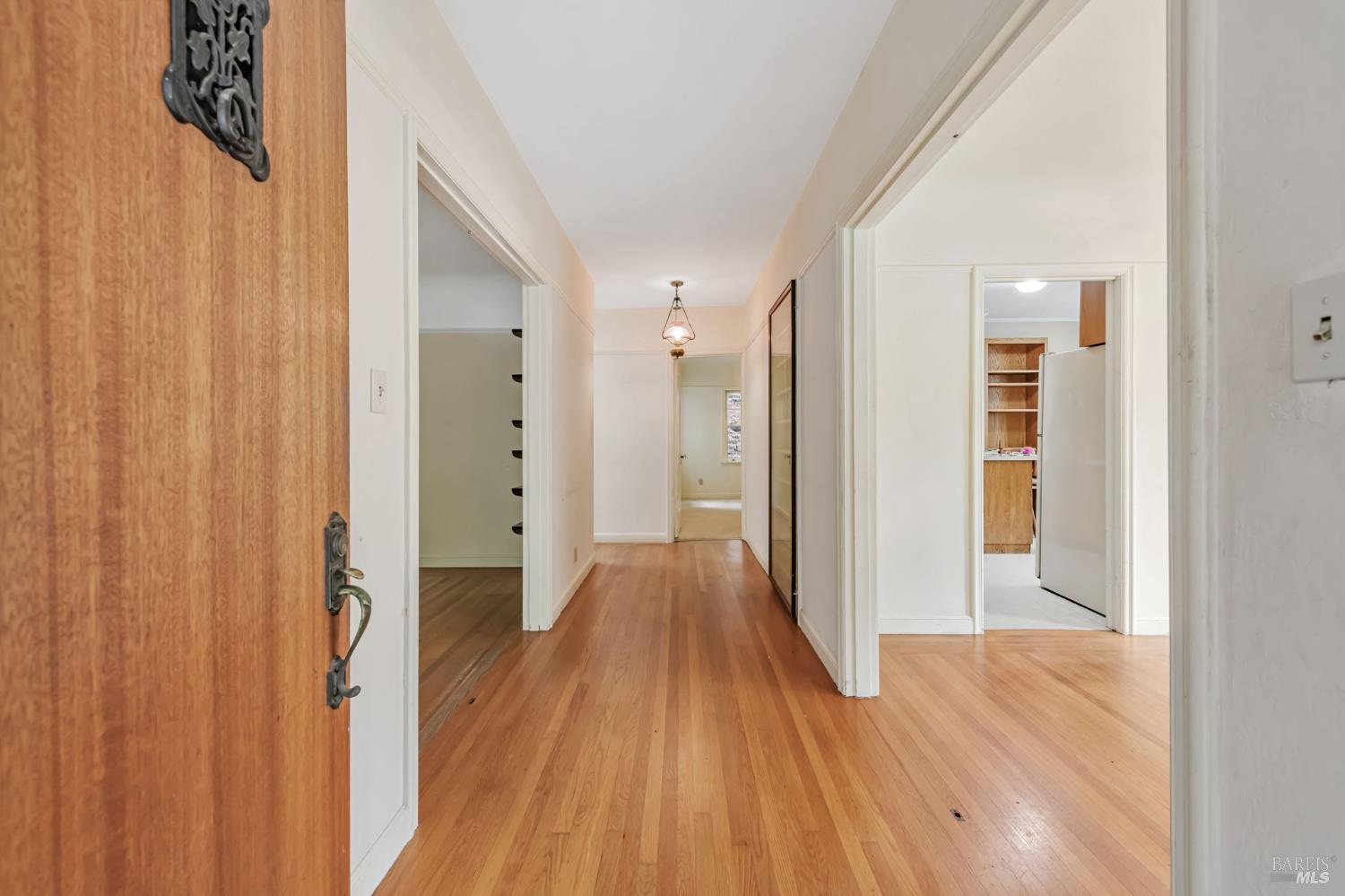 Detail Gallery Image 10 of 50 For 174 Bothin Rd, Fairfax,  CA 94930 - 4 Beds | 3 Baths
