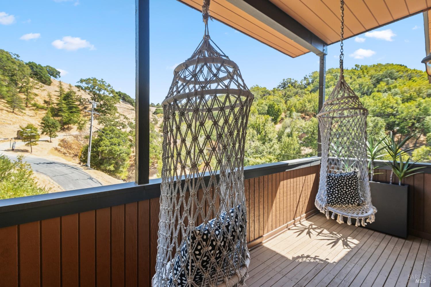 Detail Gallery Image 48 of 63 For 103 Holstein Rd, San Anselmo,  CA 94960 - 3 Beds | 2/1 Baths