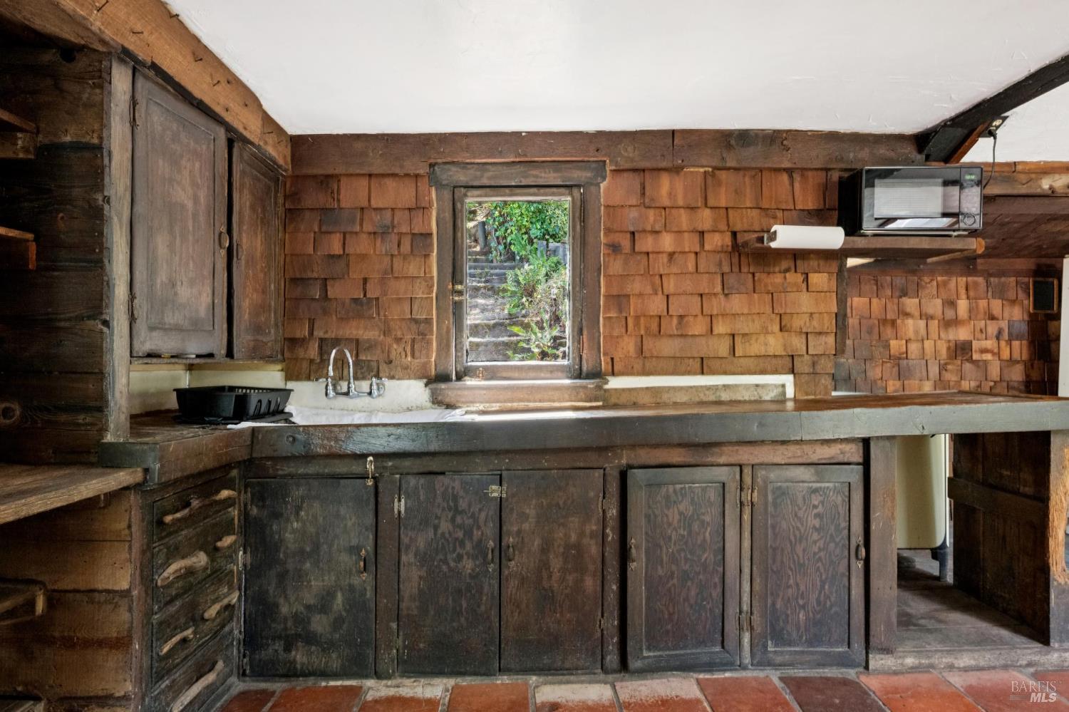 Detail Gallery Image 31 of 69 For 381 Forrest Ave, Fairfax,  CA 94930 - 2 Beds | 1/1 Baths