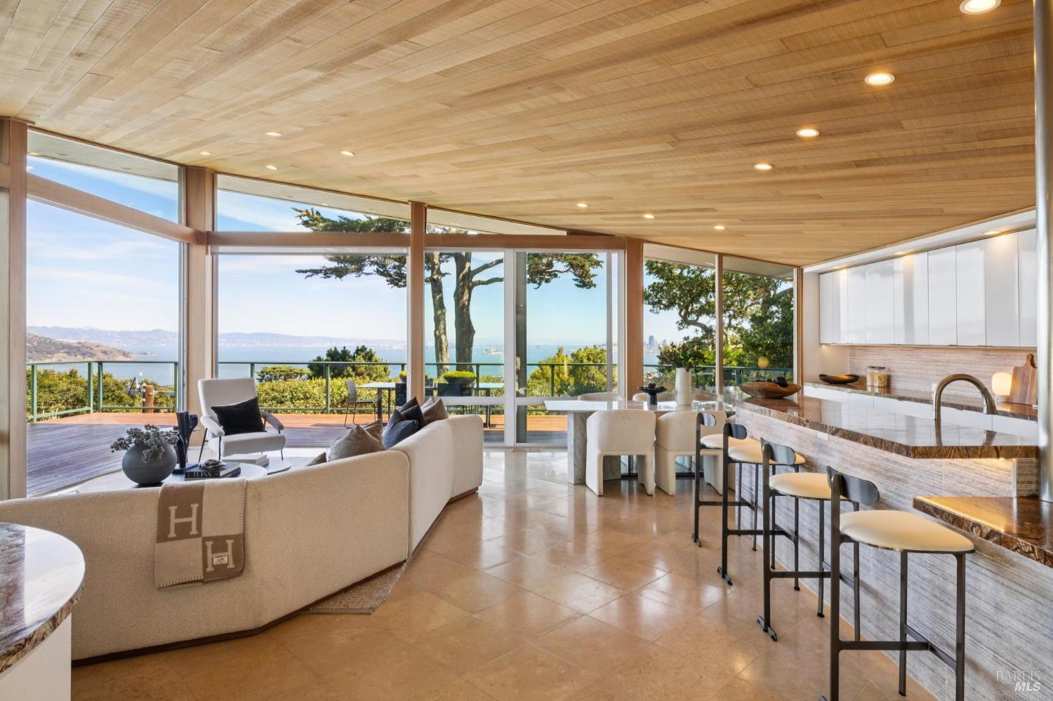 Detail Gallery Image 8 of 66 For 15 Prospect Ave, Sausalito,  CA 94965 - 3 Beds | 3/2 Baths