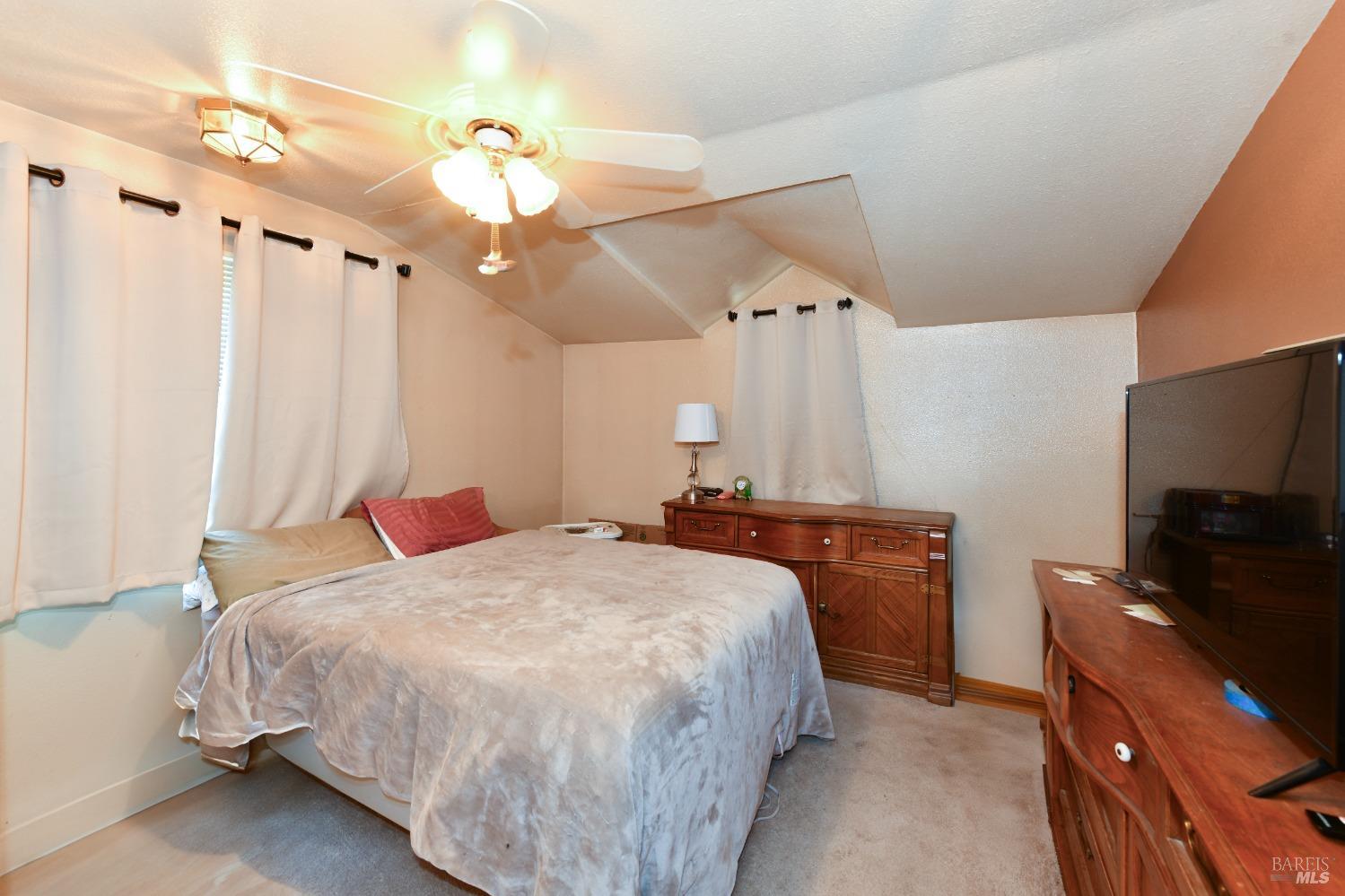 Detail Gallery Image 26 of 30 For 1215 Rutledge Ave, Santa Rosa,  CA 95404 - 4 Beds | 2 Baths