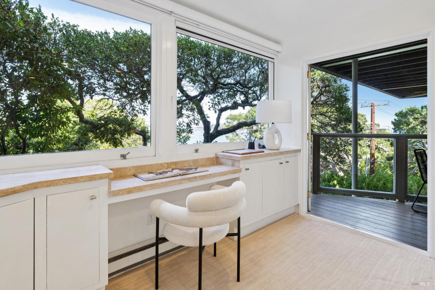 Detail Gallery Image 43 of 66 For 15 Prospect Ave, Sausalito,  CA 94965 - 3 Beds | 3/2 Baths