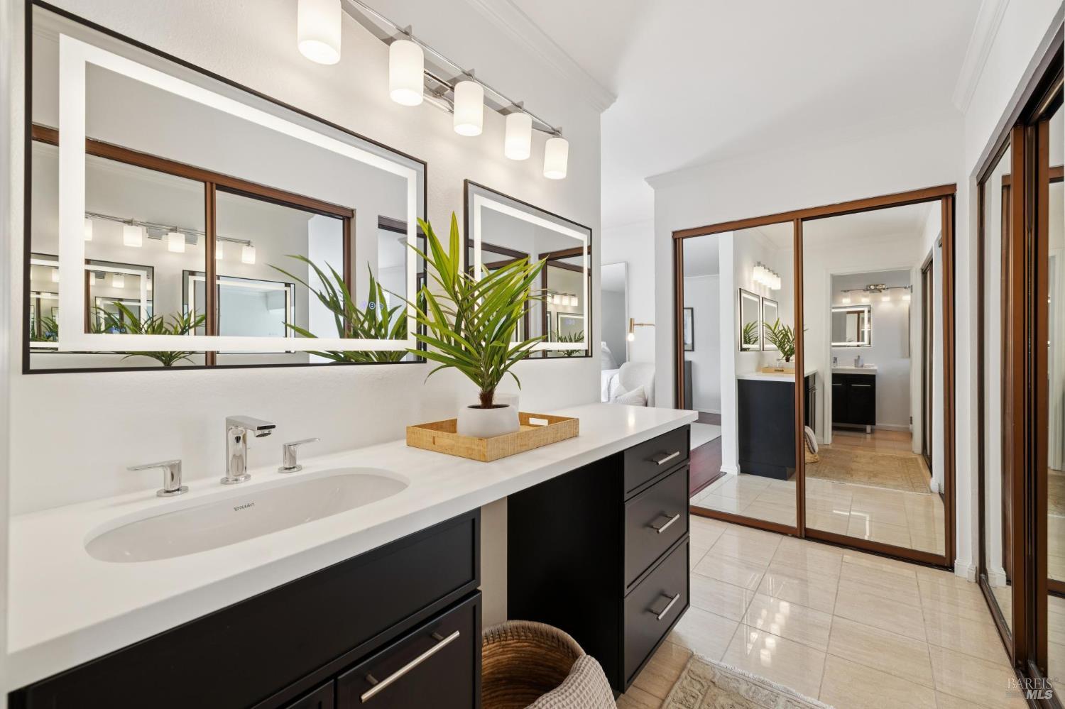 Detail Gallery Image 25 of 40 For 54 Sandpiper Cir, Corte Madera,  CA 94925 - 3 Beds | 2/1 Baths